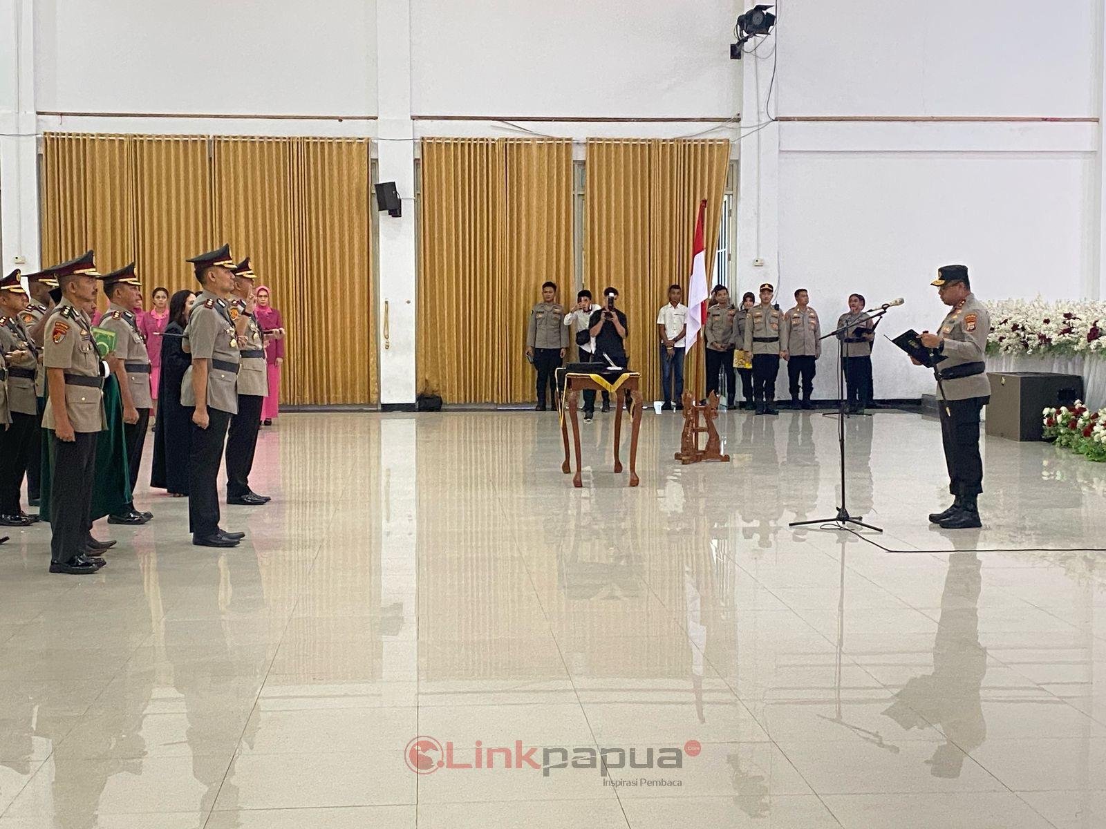 7baaebca-6016-4e9f-b7ef-2ea9dca60c48