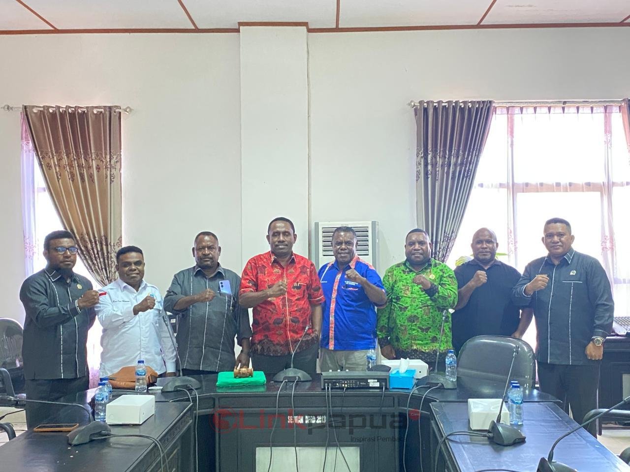 ce989f5f-1d06-4140-8a7a-07811ce17b01