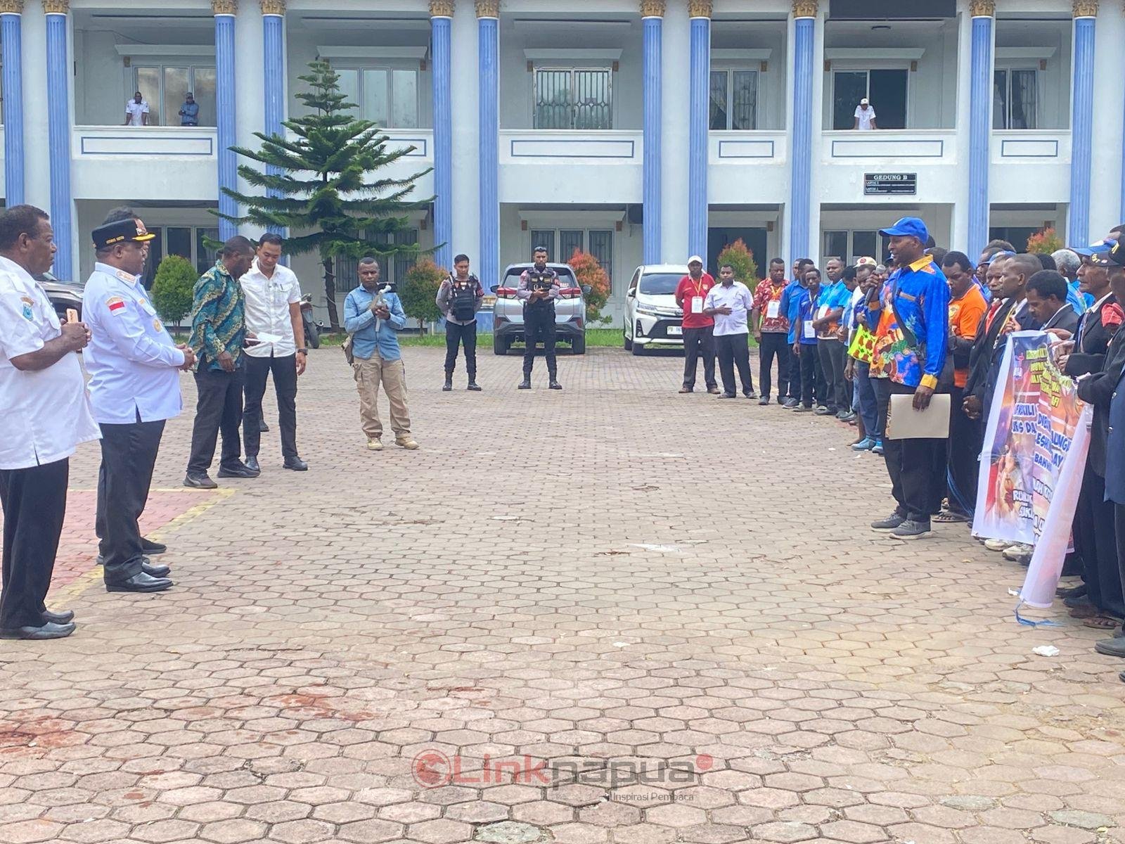 4bdc164f-1546-490e-bf93-60e9f0b2acd6