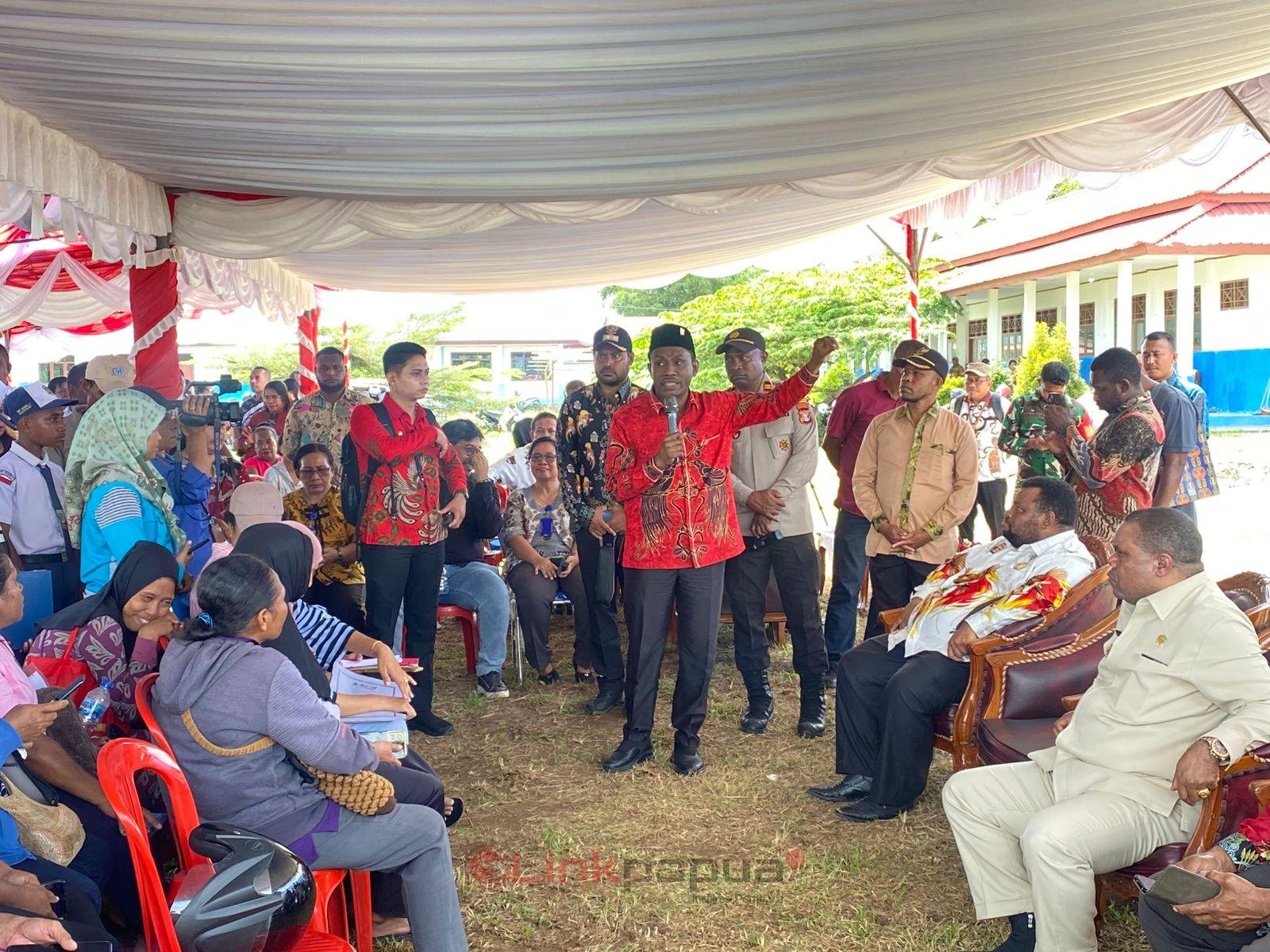 7b55a49e-95e1-41c3-b70d-b12a819effd1