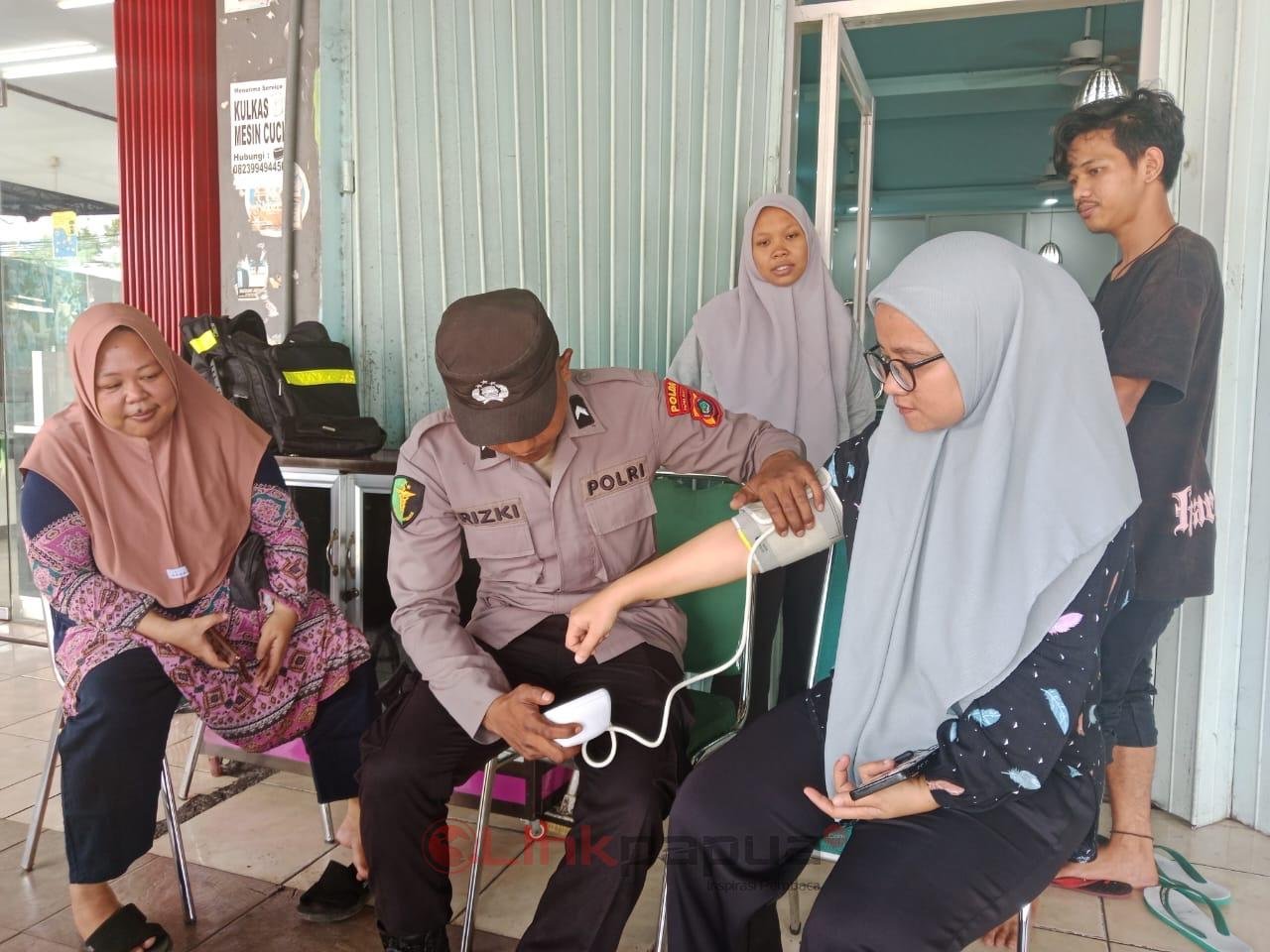 f9705f31-5ab9-42e3-8046-baa678a3b8be