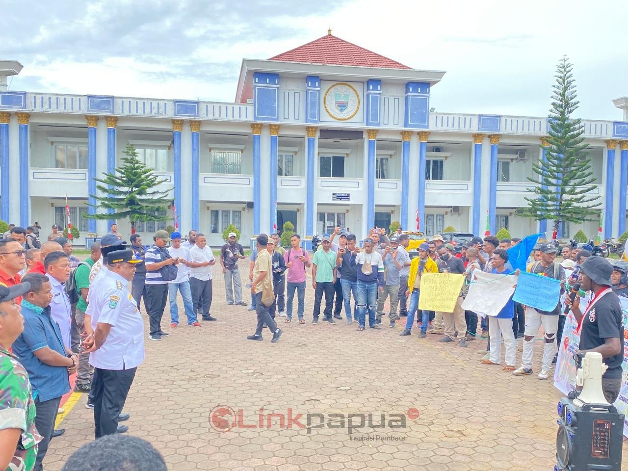 abedc0cd-3cbe-48a3-8bb6-2b9872b6b95a