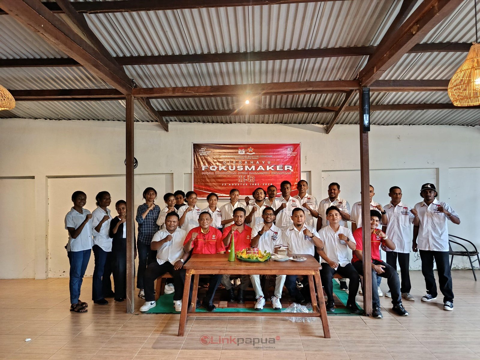 ff7b7ea5-6adf-4486-83d8-799f2d7ab0ad