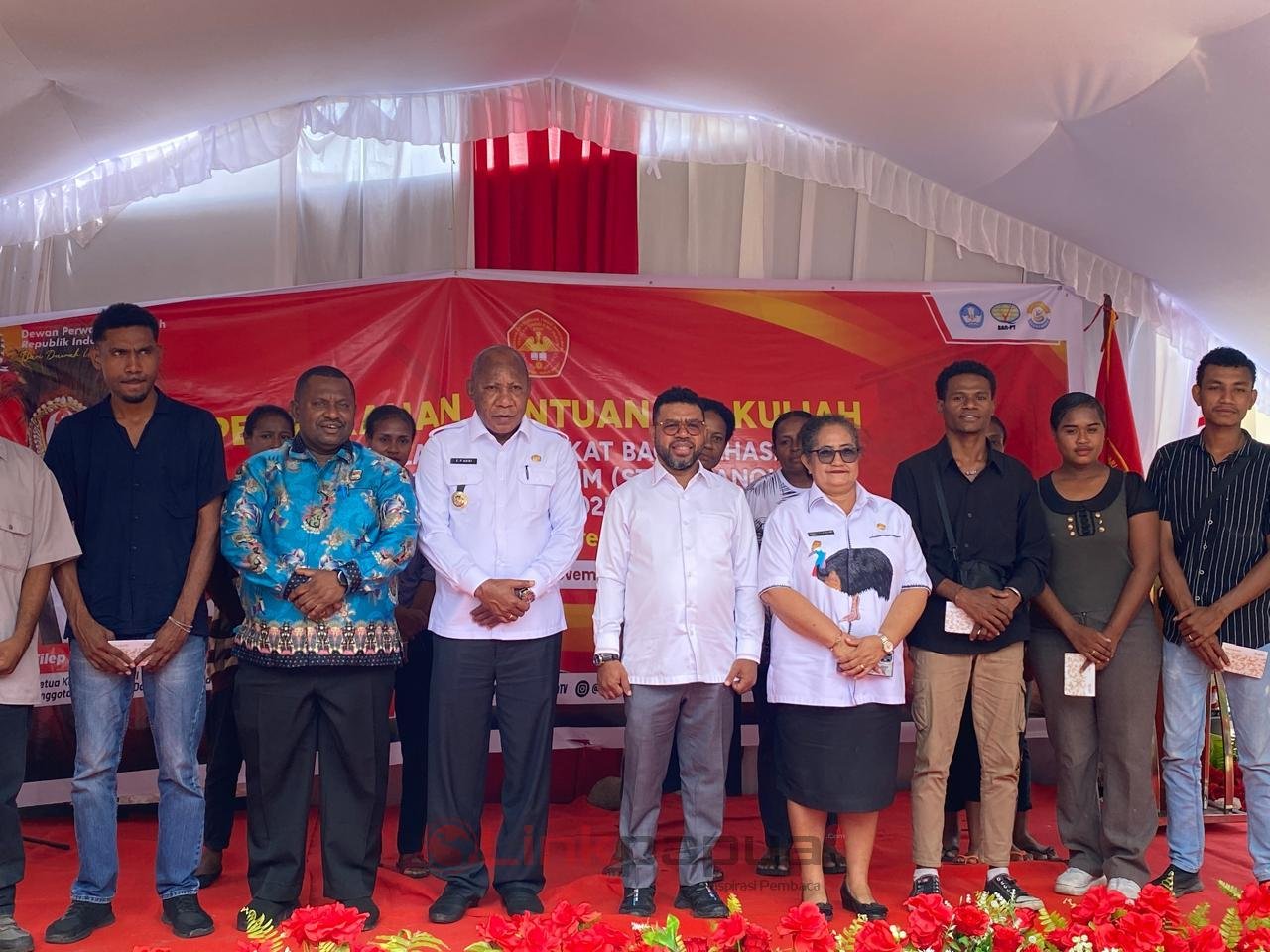 faf569eb-8264-4271-8c3d-2fca08789005