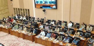 Gubernur Papua Barat Minta Dukungan ESDM-DPN Tertibkan Tambang Rakyat