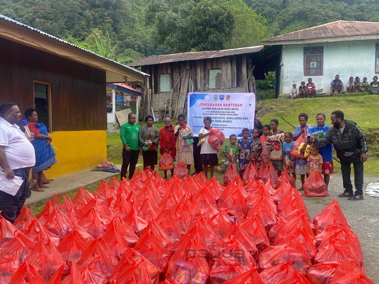 c1ec3558-a849-4661-949e-d7d6532fa1bf