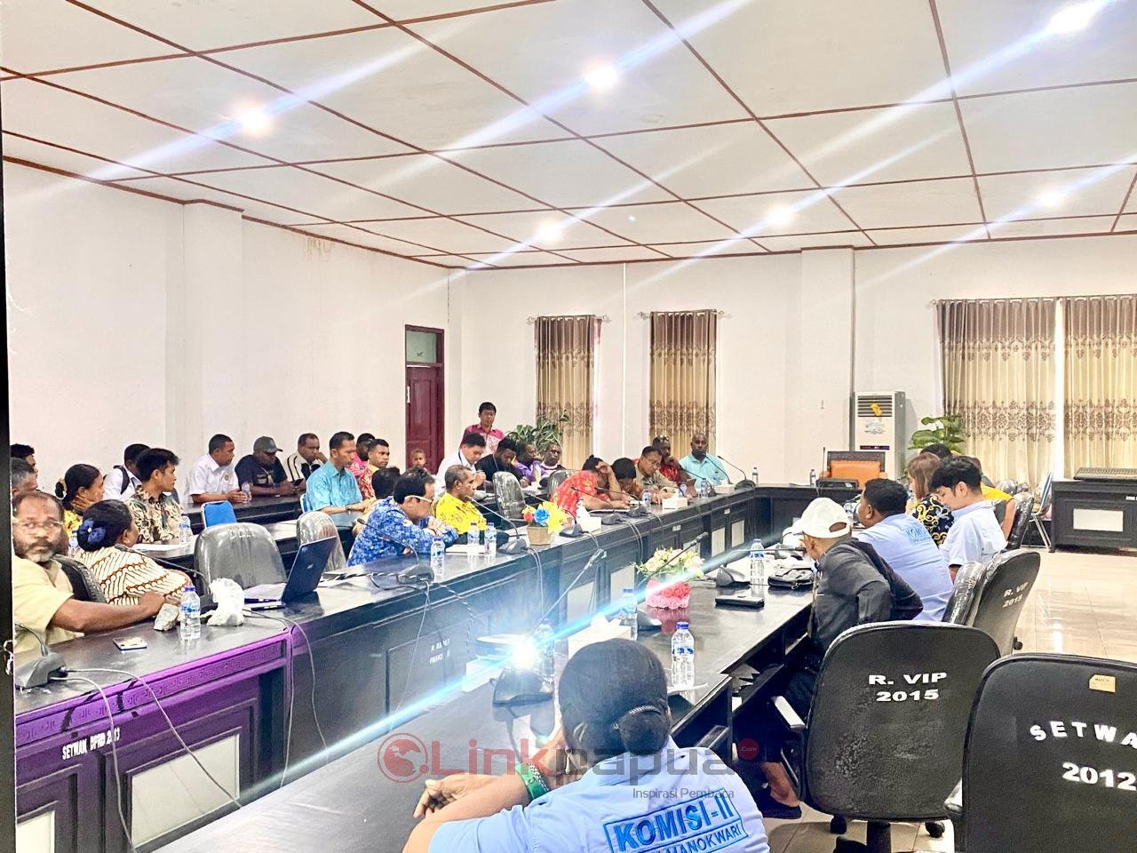 d8a53879-3210-4a19-bd53-6ad085351d88