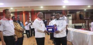Gubernur Papua Barat Serahkan DPA 2026 Senilai Rp4,45 Triliun