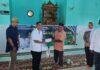 Bupati Manibuy Berikan Bantuan Untuk Masjid di Babo Saat Safari Ramadan