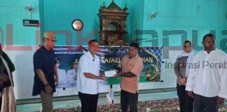 Bupati Manibuy Berikan Bantuan Untuk Masjid di Babo Saat Safari Ramadan