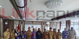 TP Posyandu Papua Barat Audiensi dengan Gubernur, Serahkan Program 2026 dan Usulkan Gedung Sekretariat