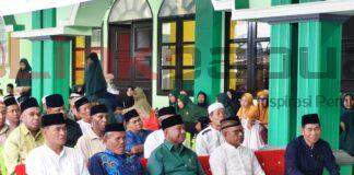 Hangat! Momen Gubernur Dominggus Bukber Bareng Forkolimasi di Masjid Al-Falah Wosi