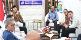 Gubernur Papua Barat Temui Mendes PDT, Dorong Percepatan Pembangunan Desa