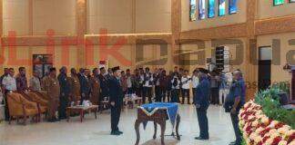 Gubernur Papua Barat Kukuhkan Basuki Ari sebagai Kepala BKN Manokwari