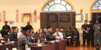 Jangan Cuma Hukum! DPRP Papua Barat Minta Pelaku Pencurian Patung Kasuari Dibina