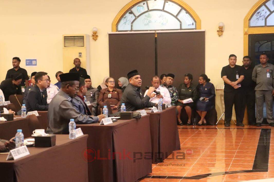 dprd papua barat kasus curi patung