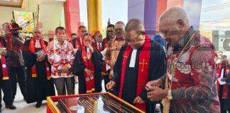 Gubernur Papua Barat Resmikan GKI Agepe Wosi, Sebut Simbol Iman dan Persatuan