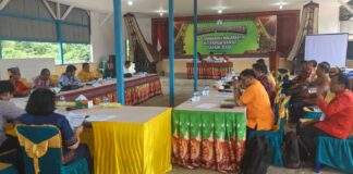 Kornelius Mangalik Aklamasi Jadi Ketua Ikatan Keluarga Toraja Papua Barat 2026-2031