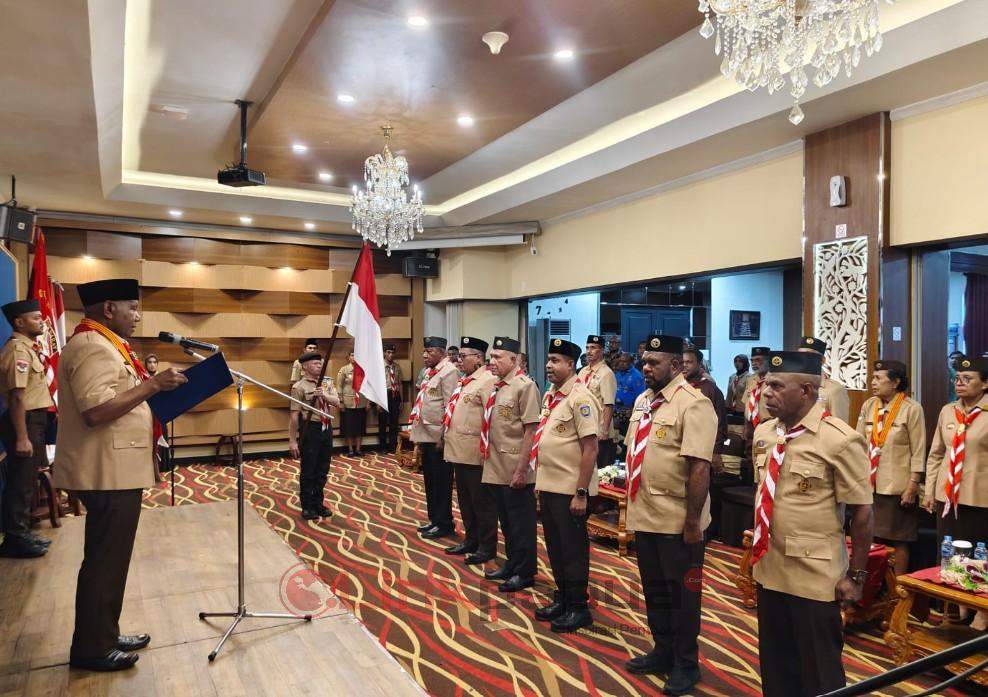 dominggus lantik bupati
