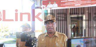 Wagub Papua Barat Minta Warga Jaga Pesparawi dari Euforia Piala Dunia
