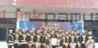 Bawa Foto Pelatih yang Wafat, Kontingen MGN Papua Tampil Memukau di Pesparawi Nasional XIV