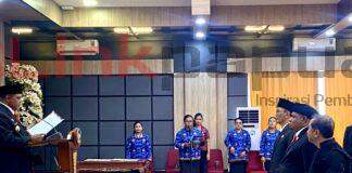 Hermus Indou Lantik Kepala BKPSDM dan Bapenda Manokwari