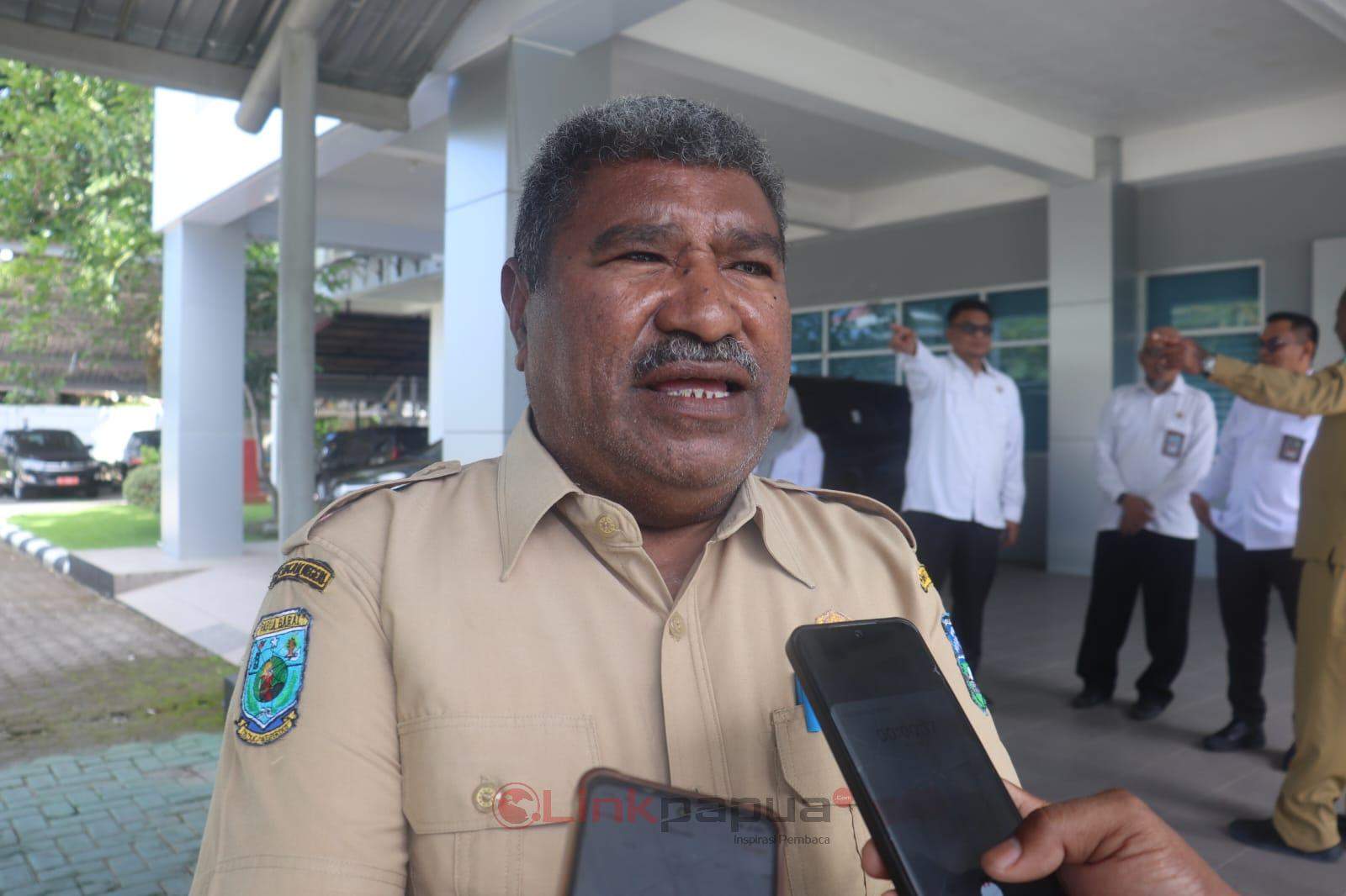 sekda teluk wondama