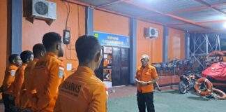 Terpeleset Saat Seberangi Sungai, Wisatawan Hilang di Air Terjun Memti Pegaf