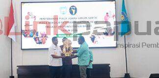 Teluk Bintuni Resmi Terima Piala Juara Umum-Bergilir Pesparani, Pemkab Siap Jaga Prestasi
