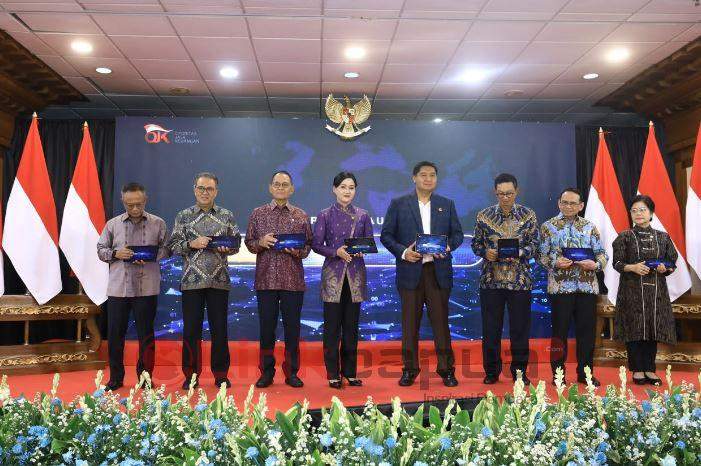 peluncuran slik