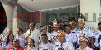 Maju Sebagai Calon Ketum KONI Papua Barat, Mola Resmi Kembalikan Berkas Pencalonan