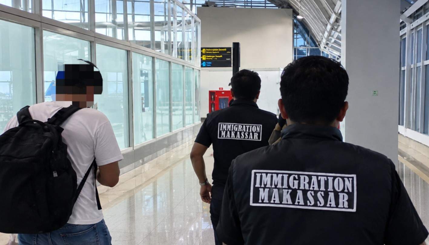 imigrasi makassar china penyu raja ampat